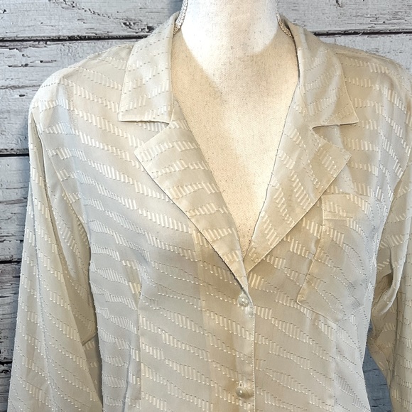 PIERRE CARDIN Vintage 80's Blouse Button Down with Pocket Cream-8 - Picture 3 of 3